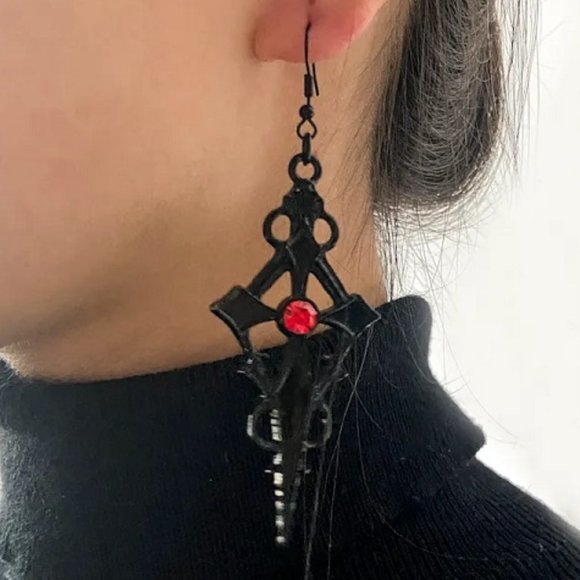 DESIGNER GOTH VAMPIRE BLACK ENAMEL CROSS/RED CRYSTAL CHOKER NECKLACE**NEW! - Picture 3 of 5